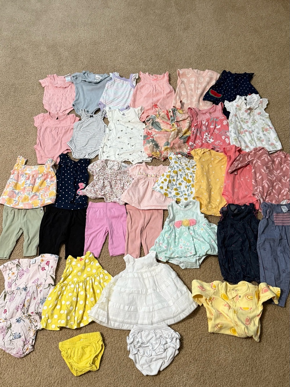 Bundle Girls' clothes Baby Bottoms and Dresses 0-3 months